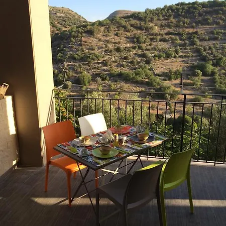 Vista Iblea Bed & Breakfast 3*