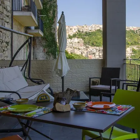 Couette-café Vista Iblea 3*